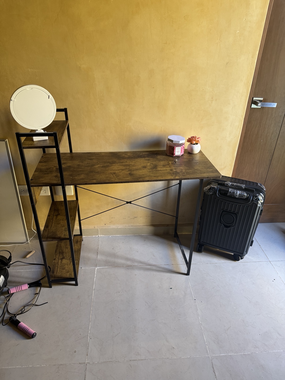 Simple Computer Desk