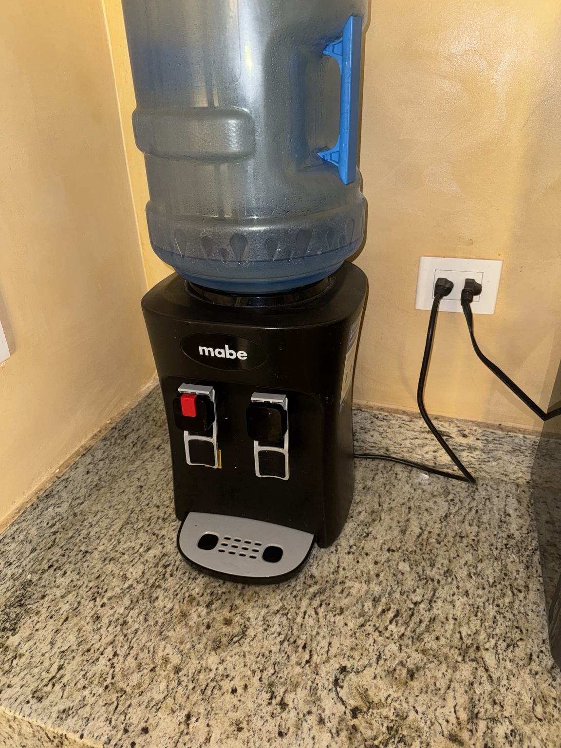 Mabe Hot & Cold Water Dispenser